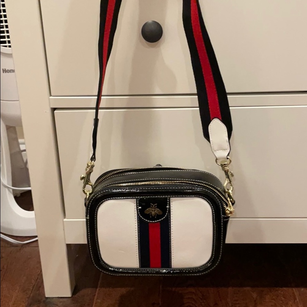 Black and white bee bag